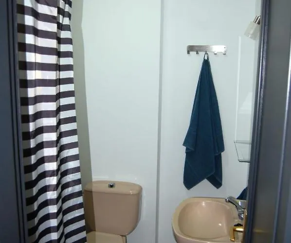 Centro Plaza אל מדאנו